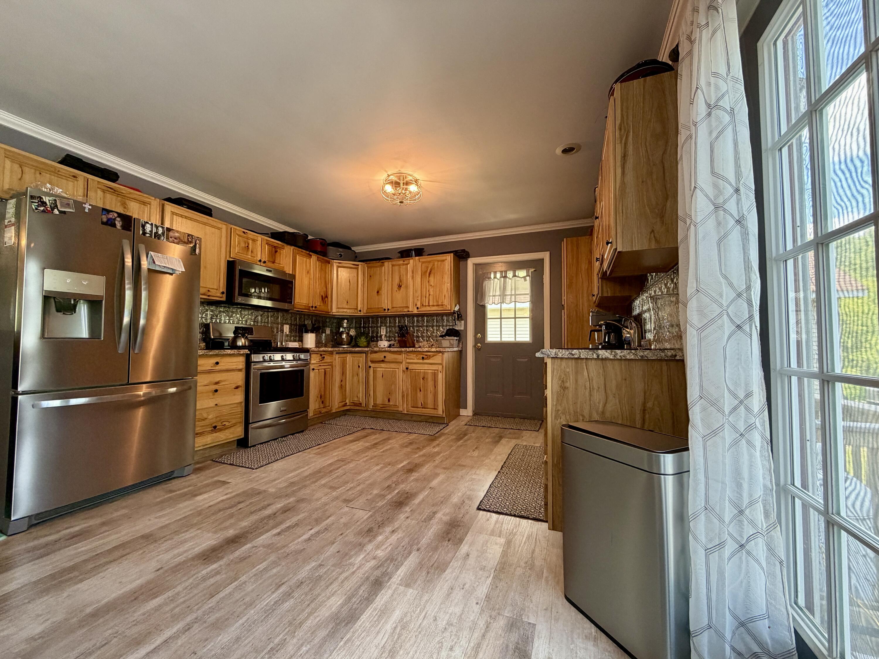 1463 Masardis Road Ashland, ME 04732 - Photo 15 of 36 IMG_0914