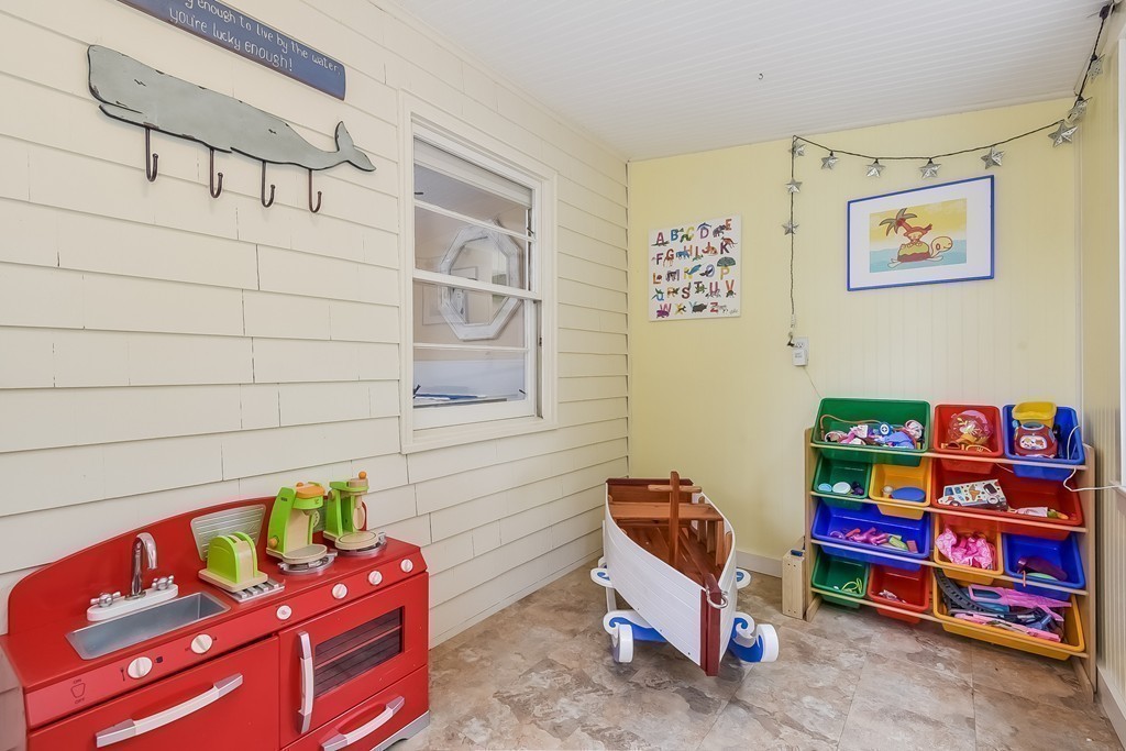 45 Turner Road Marblehead, MA 01945 - Photo 14 of 27 Gallery Image 14