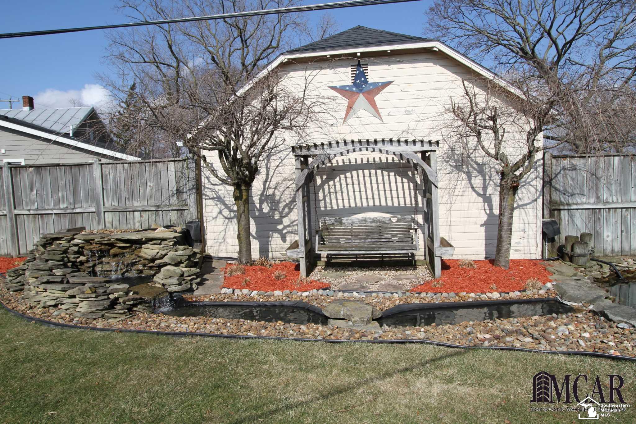 2468 North Custer Road Monroe, MI 48162 - Photo 42 of 45