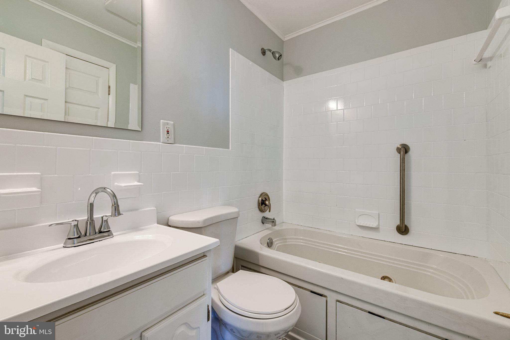 12824 Glynis Road Clinton, MD 20735 - Photo 11 of 31 Gallery Image 11