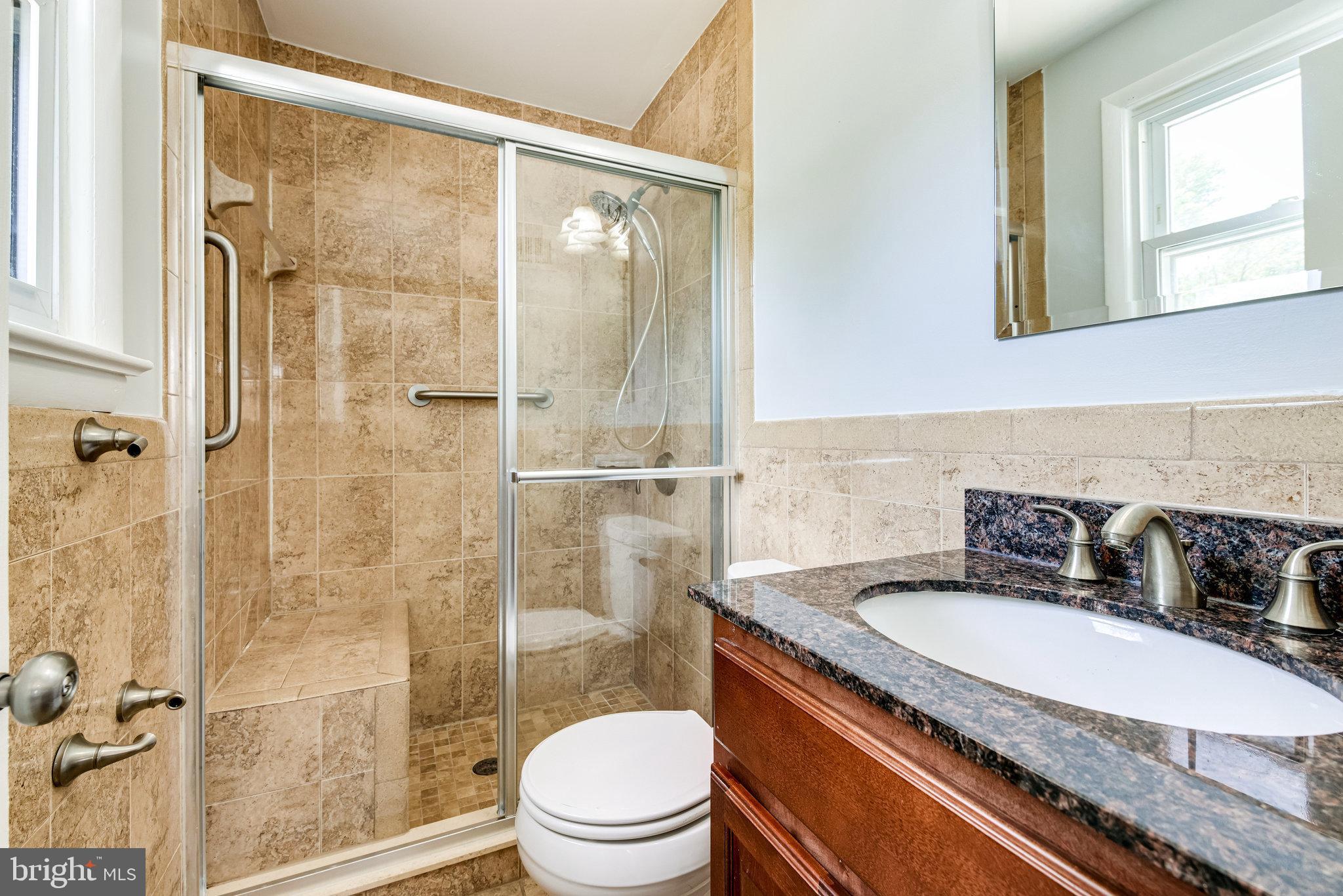 12824 Glynis Road Clinton, MD 20735 - Photo 13 of 31 primary bedroom bath