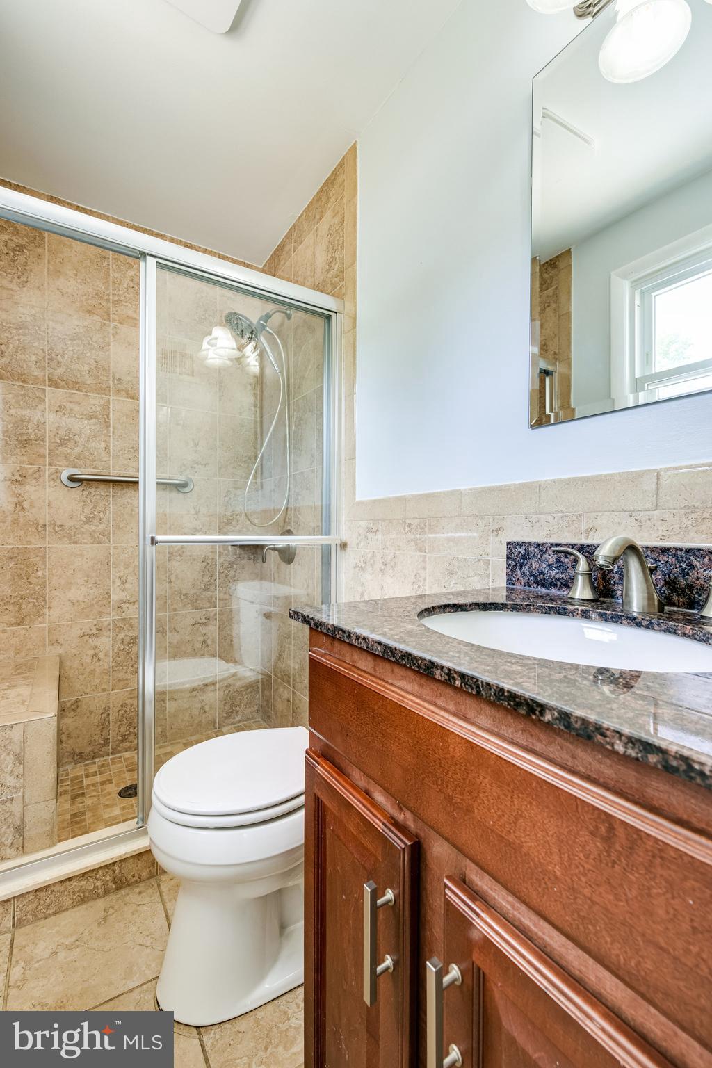 12824 Glynis Road Clinton, MD 20735 - Photo 14 of 31 primary bedroom bath
