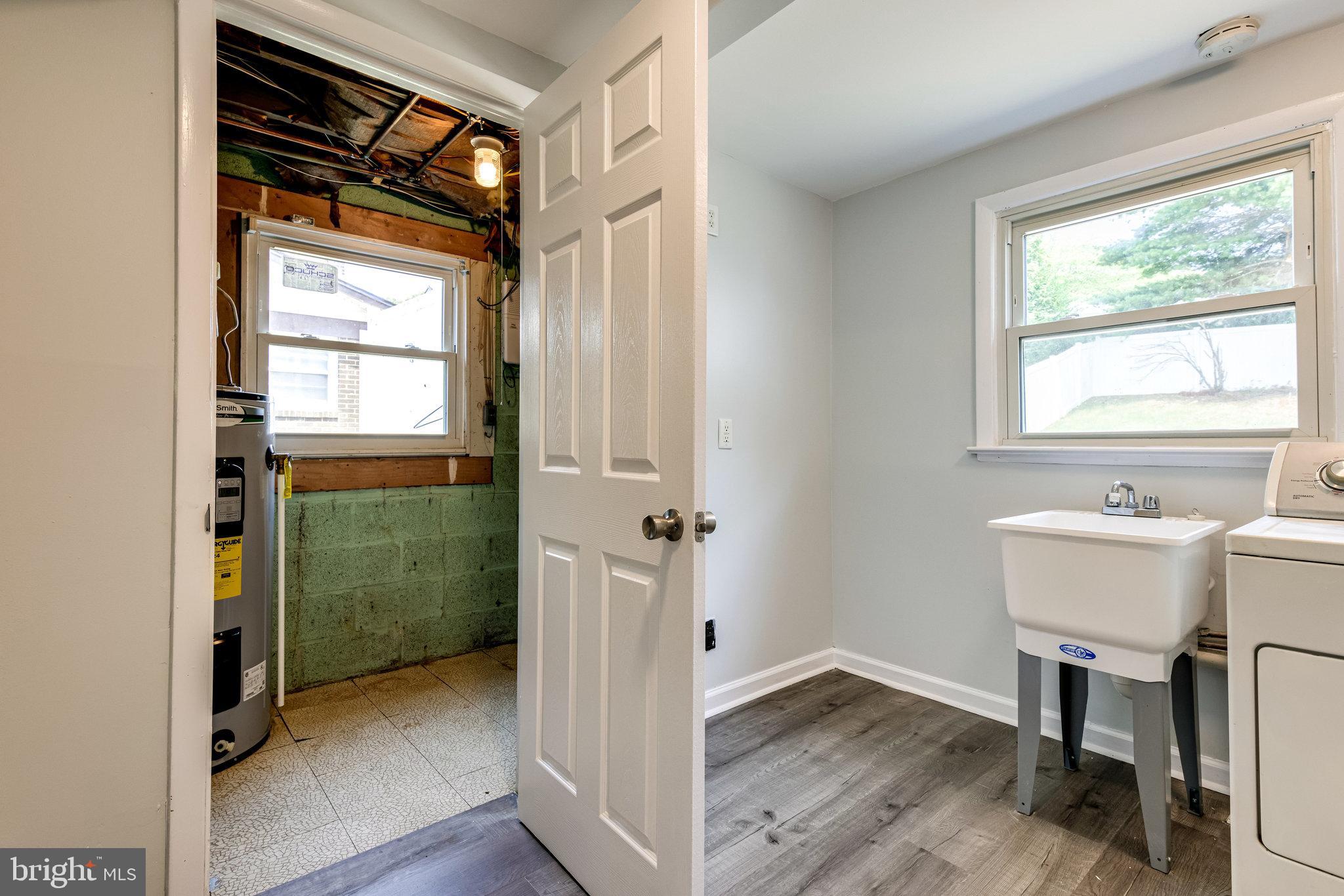 12824 Glynis Road Clinton, MD 20735 - Photo 25 of 31 utility room