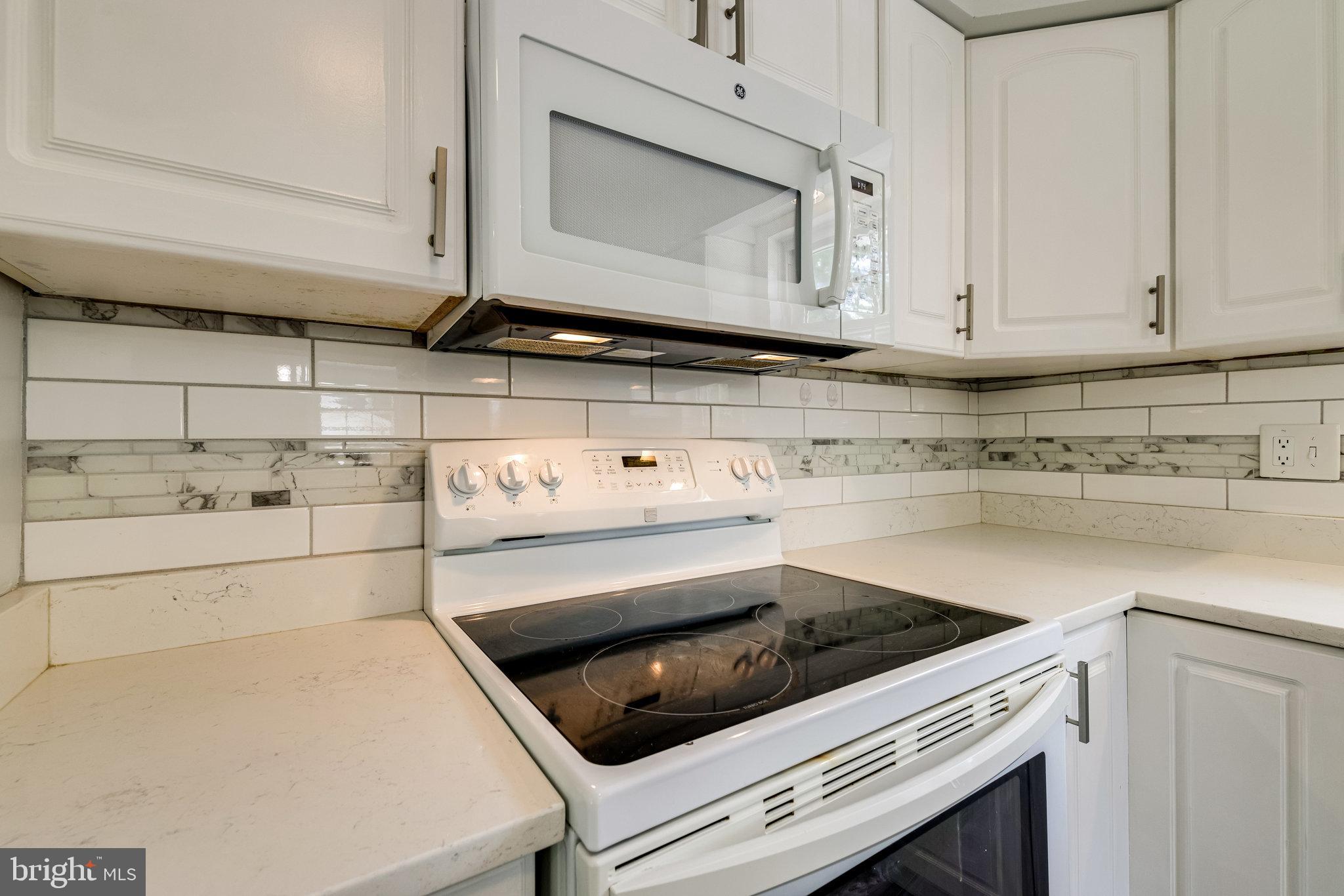 12824 Glynis Road Clinton, MD 20735 - Photo 9 of 31 gorgeous backsplash