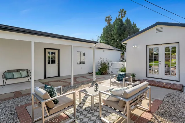 $899,000 | 17733 Los Alimos Street, Granada Hills, CA 91344