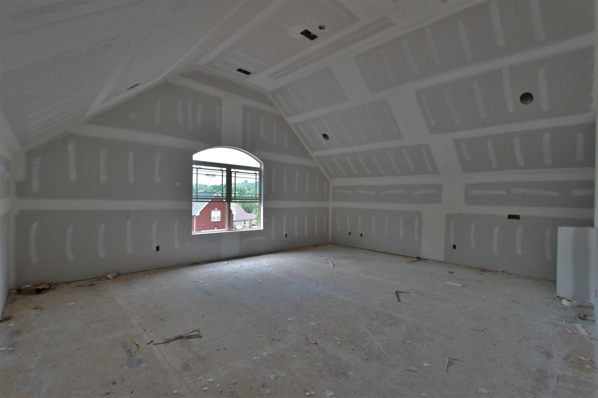 49 Remington Road Lebanon, TN 37090 - Photo 15 of 22 a view of an empty room with a window