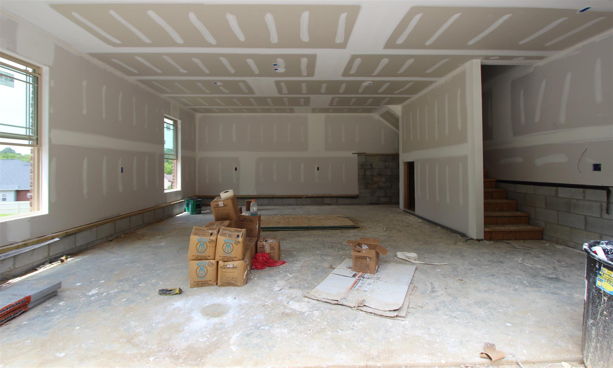 49 Remington Road Lebanon, TN 37090 - Photo 22 of 22 a view of a hallway with seating space
