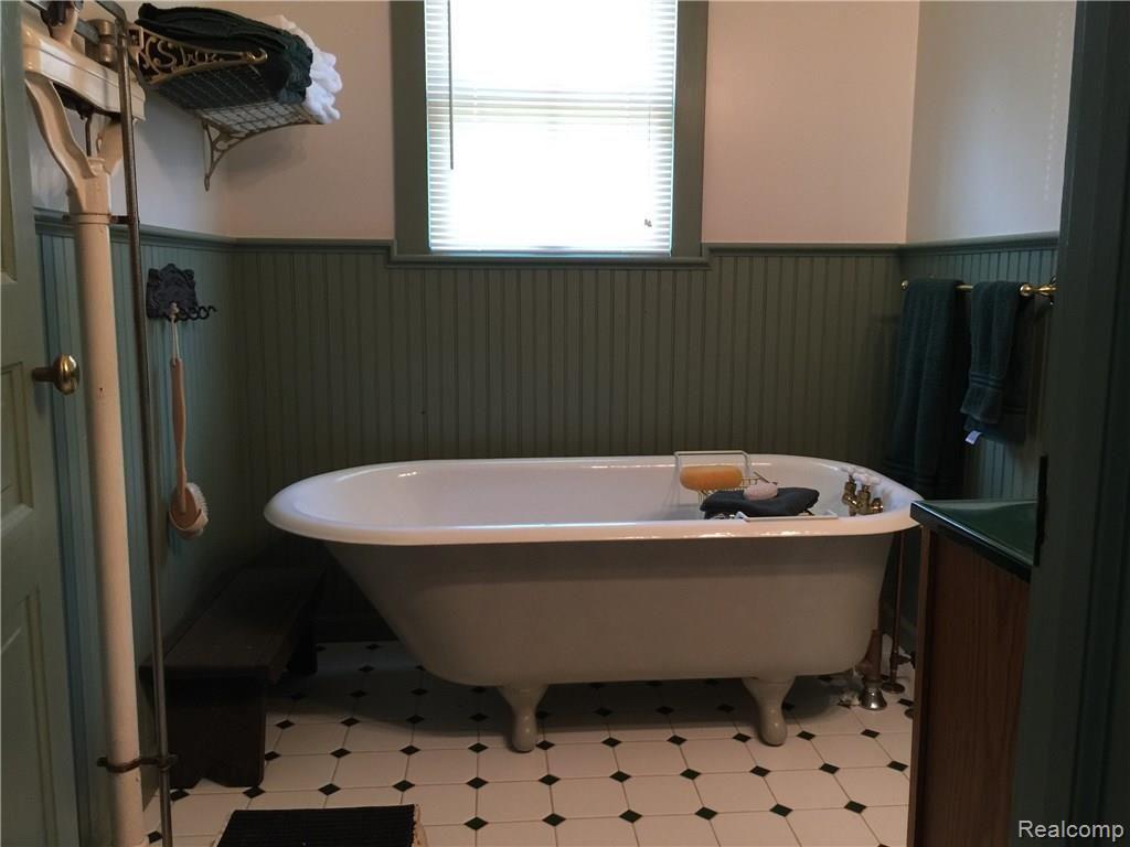 4111 Hogback Road Fowlerville, MI 48836 - Photo 13 of 17 IMG_3388.JPG