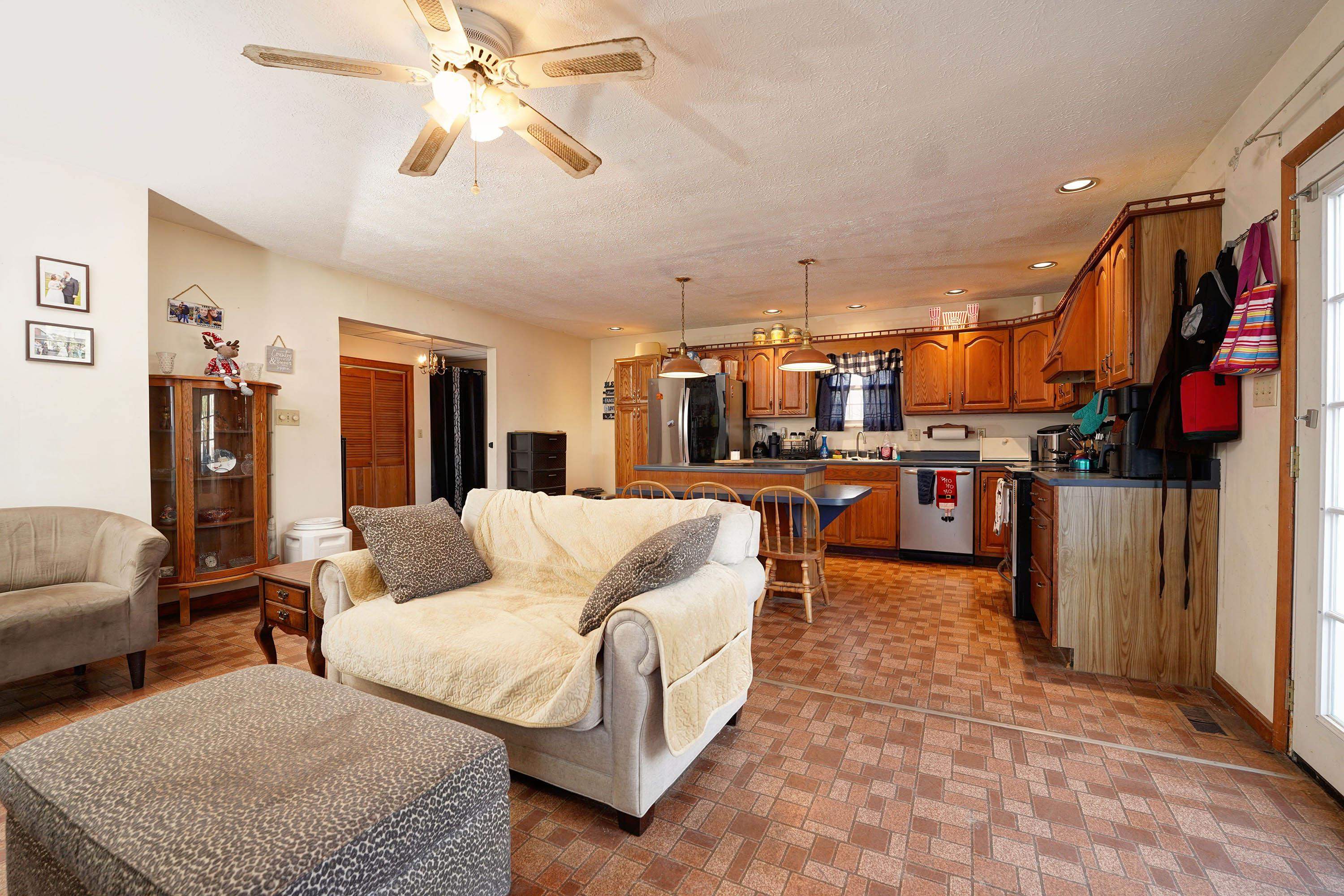 3418 Brandon Road Huntington, WV 25704 - Photo 12 of 23 Gallery Image 12