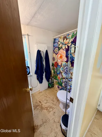 $239,000 | 170 Old Niskayuna Road, Colonie, NY 12110