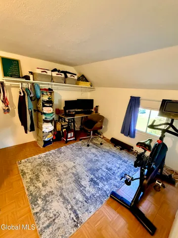 $239,000 | 170 Old Niskayuna Road, Colonie, NY 12110