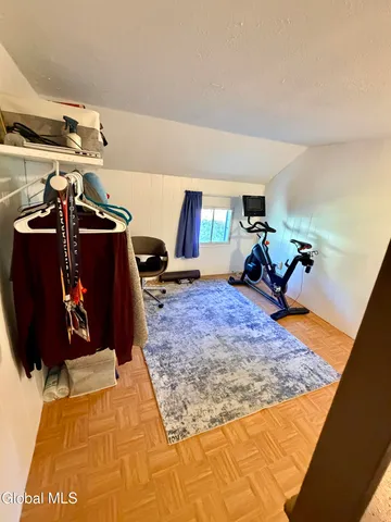 $239,000 | 170 Old Niskayuna Road, Colonie, NY 12110