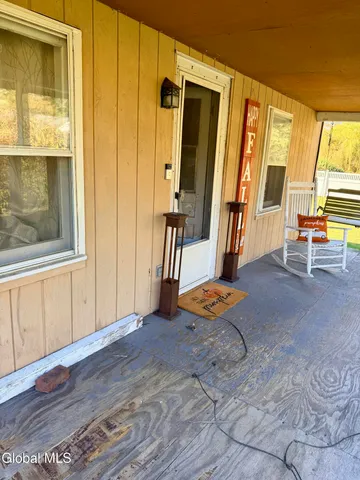 $239,000 | 170 Old Niskayuna Road, Colonie, NY 12110