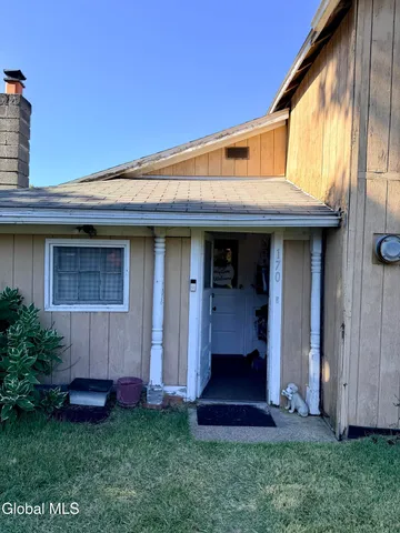 $239,000 | 170 Old Niskayuna Road, Colonie, NY 12110