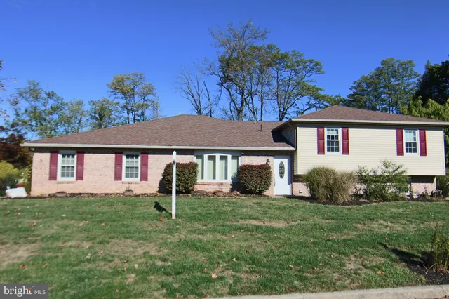 $474,900 | 4914 Killington Drive, Harrisburg, PA 17112