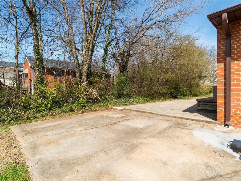 803 Sycamore Road Graham, NC 27253 - Photo 24 of 28 Gallery Image 24