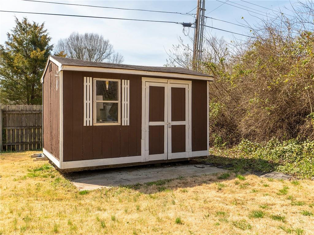 803 Sycamore Road Graham, NC 27253 - Photo 26 of 28 Gallery Image 26