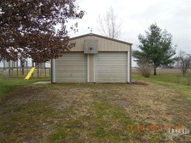 8233 Lafayette Center Road Yoder, IN 46798 - Photo 2 of 11