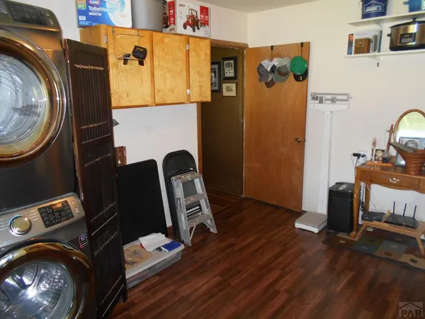 $299,999 | 404 Holly Avenue, Swink, CO 81077