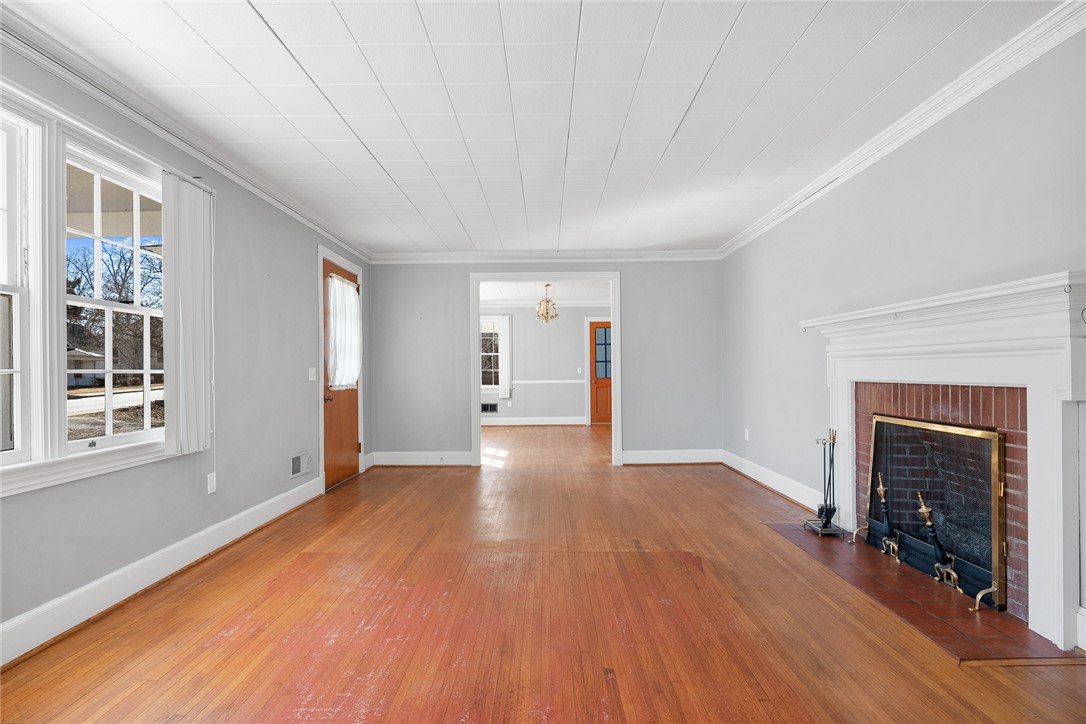 310 River Street Belton, SC 29627 - Photo 6 of 50 Living room looking towards the Dining room