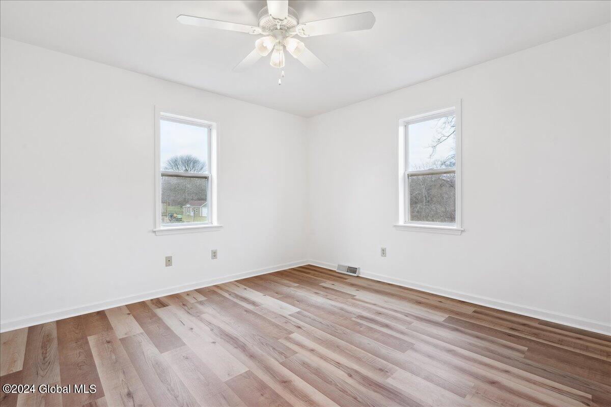 23 Trinity Place Bethlehem, NY 12158 - Photo 20 of 47 29-23 Trinity (29 of 41)