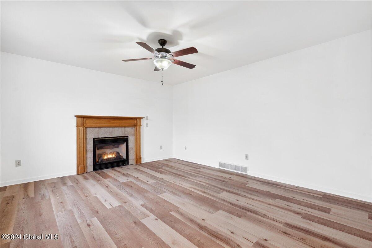 23 Trinity Place Bethlehem, NY 12158 - Photo 4 of 47 15-23 Trinity (15 of 41)