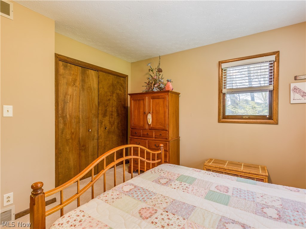 1418 Belle Meade Drive Akron, OH 44321 - Photo 16 of 35