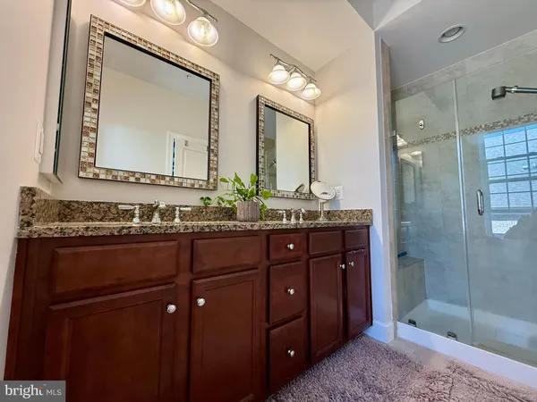$870,000 | 4090 Glendale Way, Fairfax, VA 22030