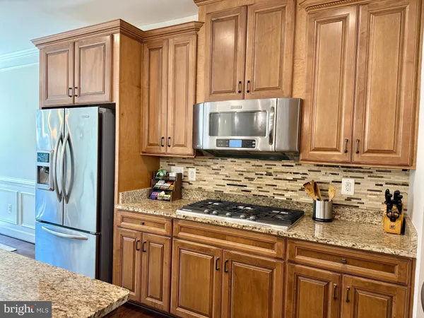 $870,000 | 4090 Glendale Way, Fairfax, VA 22030