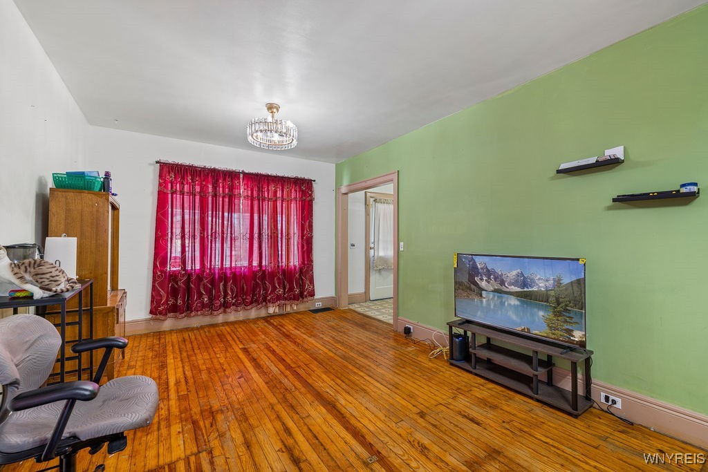 76 Humason Avenue Buffalo, NY 14211 - Photo 10 of 32