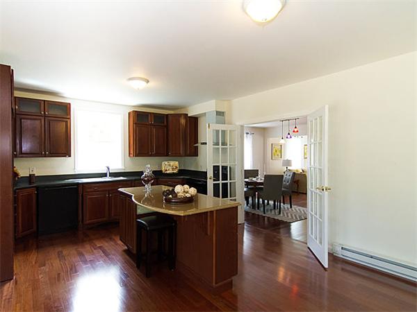 28 Estabrook Road Lexington, MA 02421 - Photo 9 of 17
