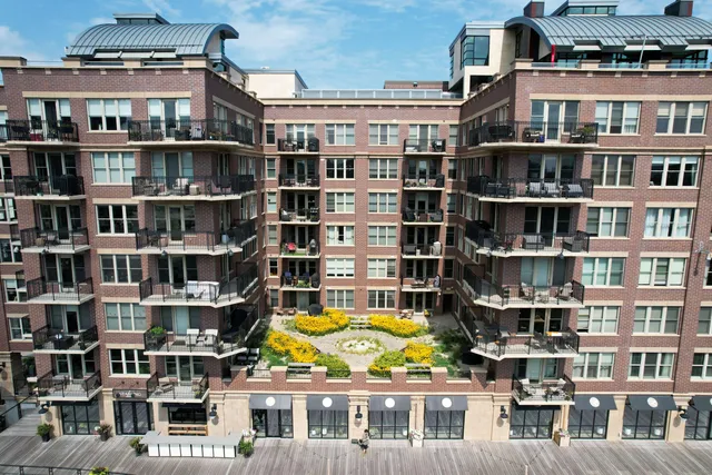 $345,000 | 102 North Water Street, Unit 212, Milwaukee, WI 53202