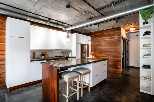 $345,000 | 102 North Water Street, Unit 212, Milwaukee, WI 53202