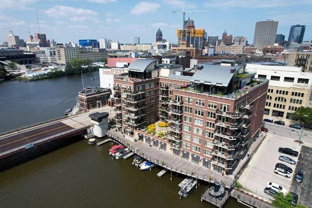 $345,000 | 102 North Water Street, Unit 212, Milwaukee, WI 53202
