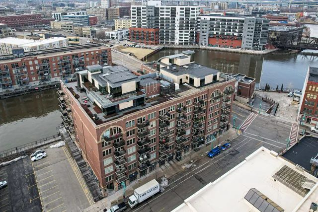 $345,000 | 102 North Water Street, Unit 212, Milwaukee, WI 53202