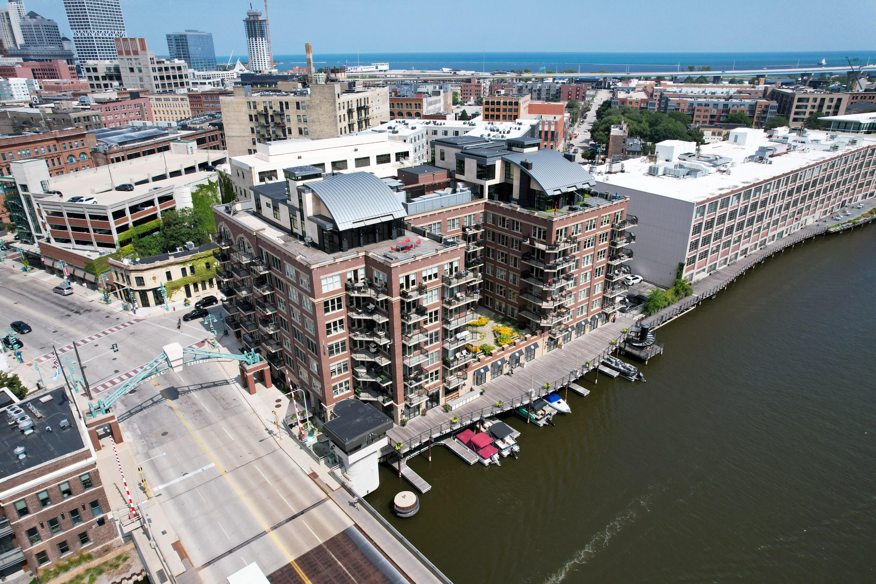 102 North Water Street, Unit 212 Milwaukee, WI 53202 - Photo 43 of 44 City View