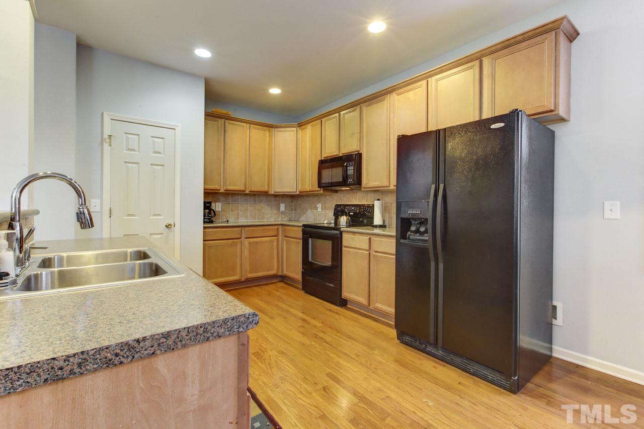 18 Pinestraw Way Durham, NC 27713 - Photo 7 of 25 Gallery Image 7