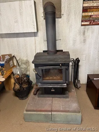 $180,000 | 6024 Little Patoka Road, Taswell, IN 47175