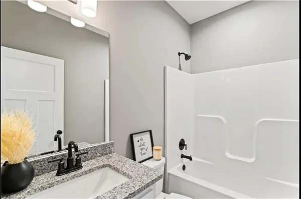 $394,900 | 511 South Callie Road, Bates City, MO 64011