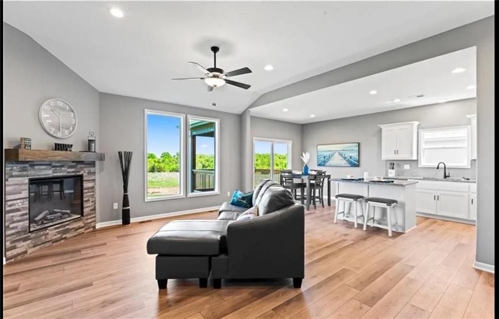 511 South Callie Road Bates City, MO 64011 - Photo 4 of 14