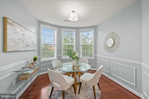 $599,900 | 400 Cameron Station Boulevard, Unit 202, Alexandria, VA 22304