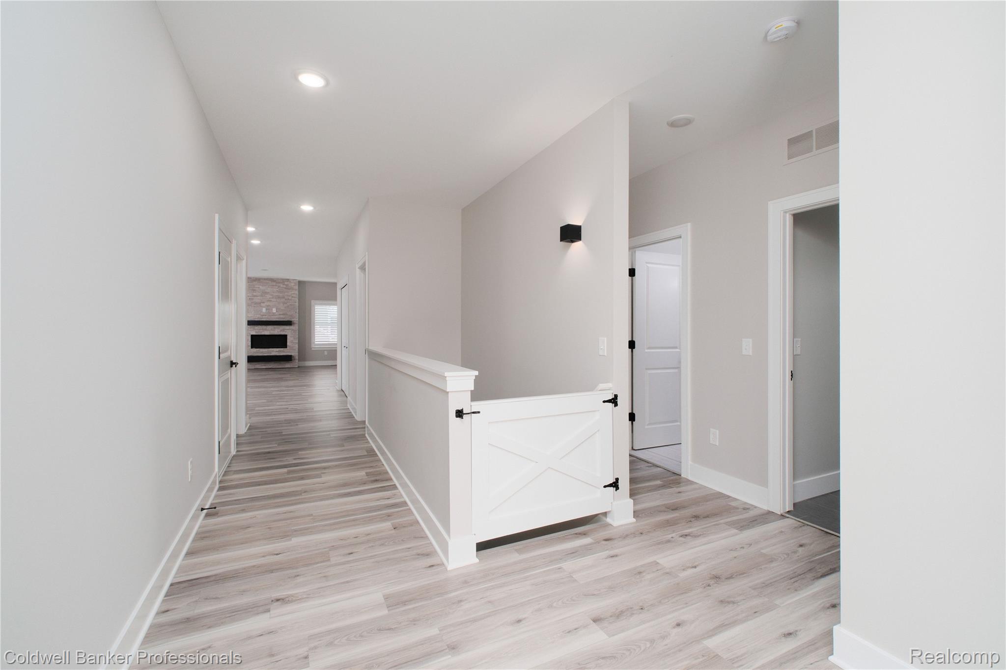 877 Ridge Road South Canton, MI 48188 - Photo 14 of 36 877 Ridge S0001.jpg