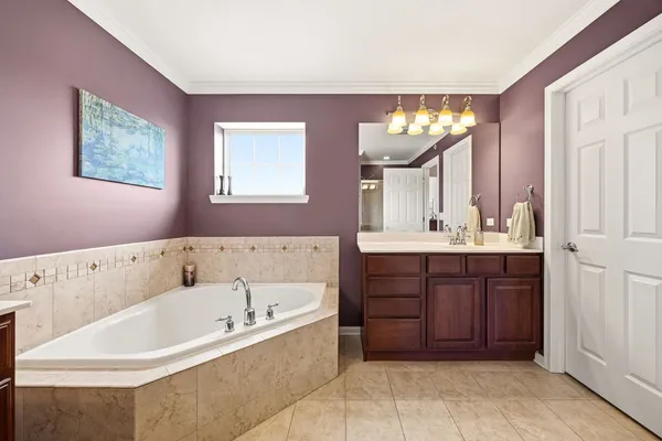 $575,000 | 12221 Sinnett Street, Huntley, IL 60142