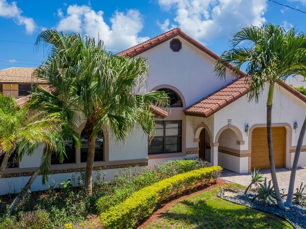 27 Sailfish Lane Ocean Ridge, FL 33435 - Photo 29 of 40 029_Aerial Front