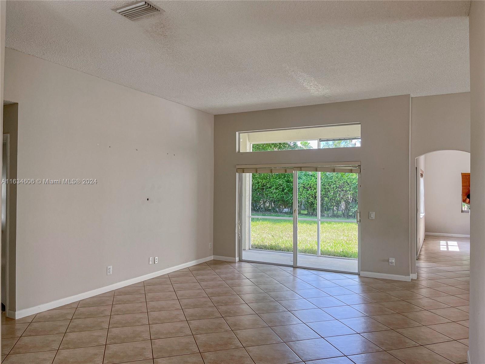 1535 Elm Grove Road Weston, FL 33327 - Photo 13 of 42