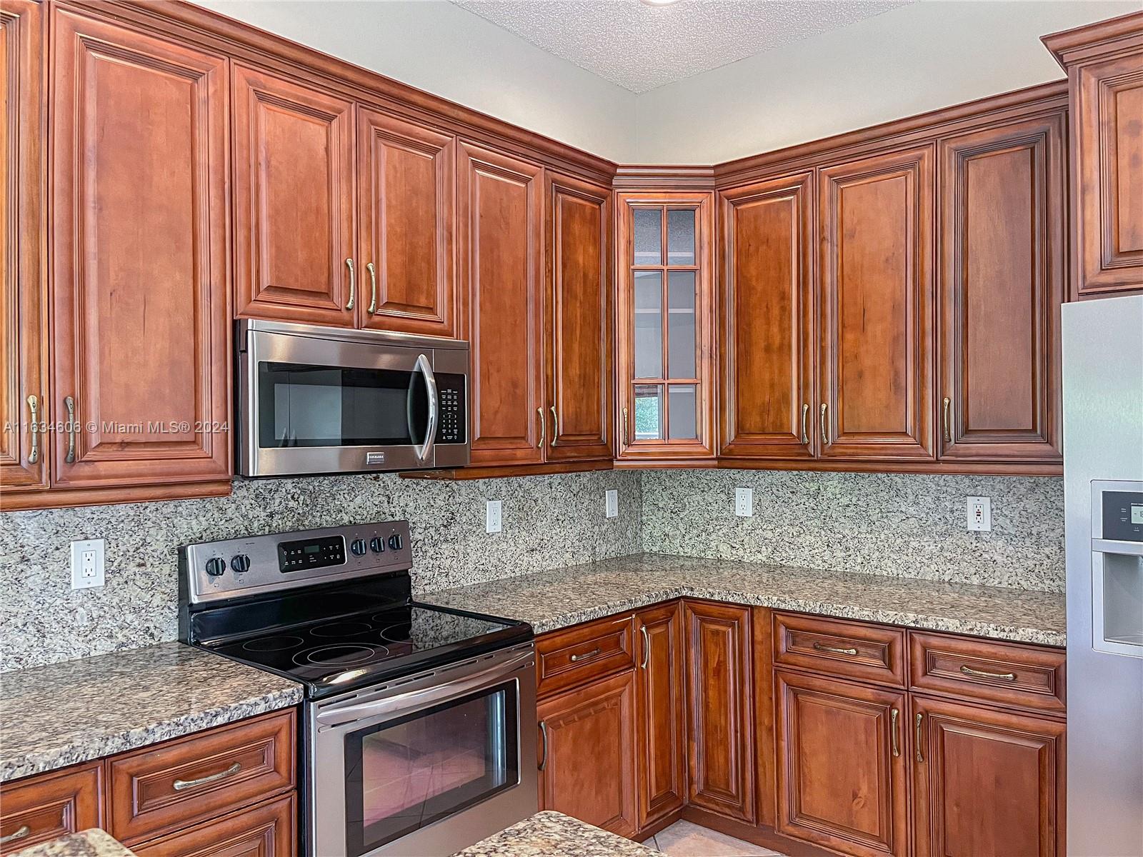 1535 Elm Grove Road Weston, FL 33327 - Photo 7 of 42