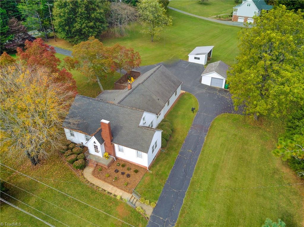 5881 Robinhood Road Pfafftown, NC 27040 - Photo 2 of 30 Gallery Image 2