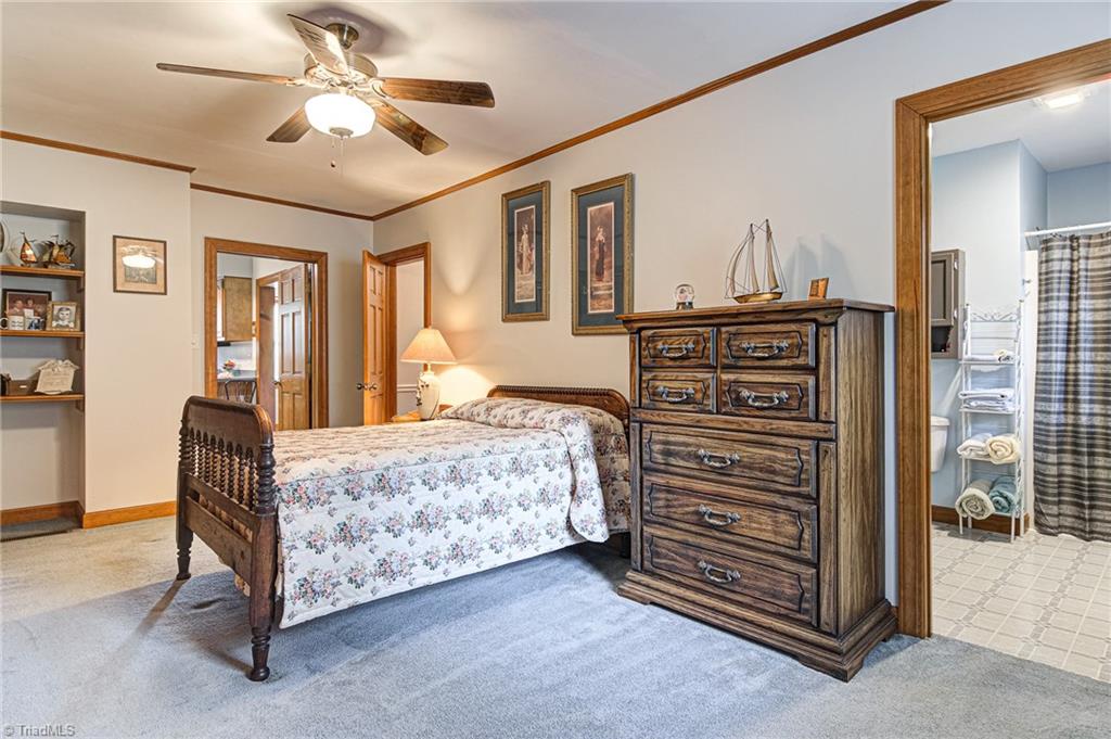 5881 Robinhood Road Pfafftown, NC 27040 - Photo 12 of 30 Gallery Image 12