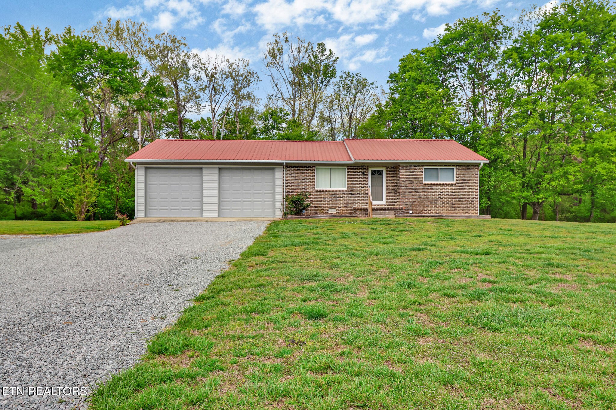 148 Porter Lane Spring City, TN 37381 - Photo 2 of 55