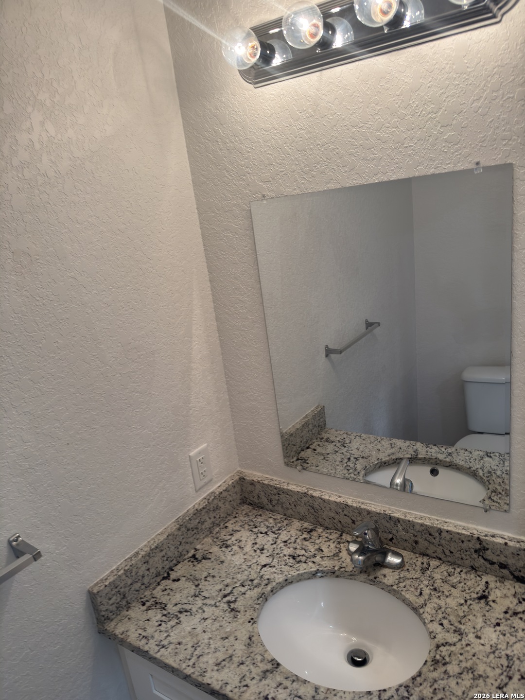 6942 Crestway Road, Unit 2 San Antonio, TX 78239 - Photo 4 of 26